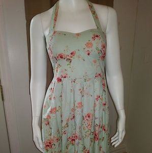 Host Pick 🎉 Floral Dress